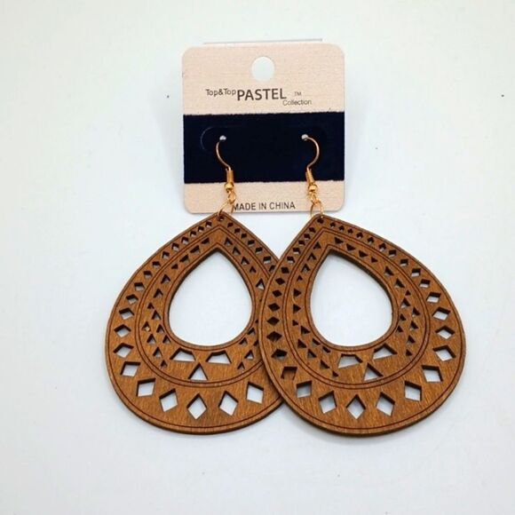 TEAR drop wood carved earrings - Picture 1 of 3